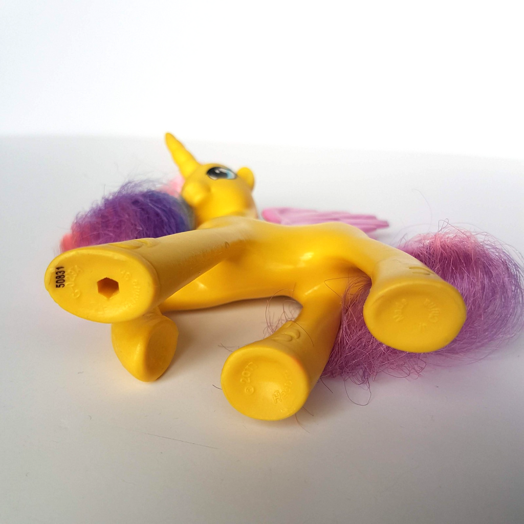 My Little Pony PRINCESS GOLD LILY 2017 Hasbro 14cm PEGASUS Horse Action Figure11